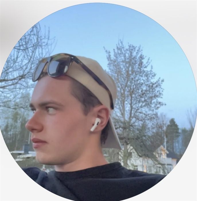 Casper Larsson, webbutvecklare Momentum Group